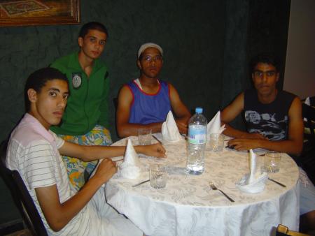 c moi et achraf et hafid